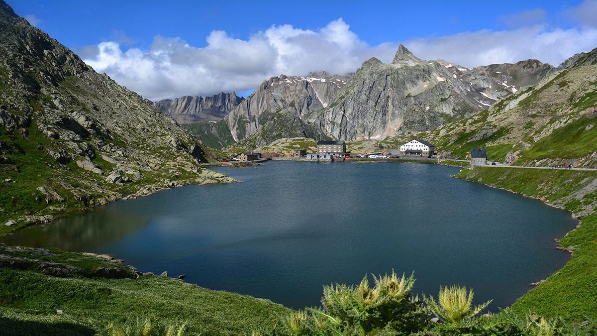 Fahrvergnügen auf alpinen Routen im Aostatal 1 Fahrvergnügen auf alpinen Routen