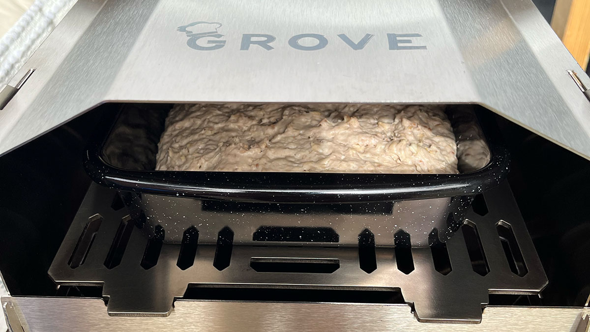 8 Koch-Tools für unterwegs – unsere Favoriten 4 Ein Brot backt im Koch-Tool Horst von Grove