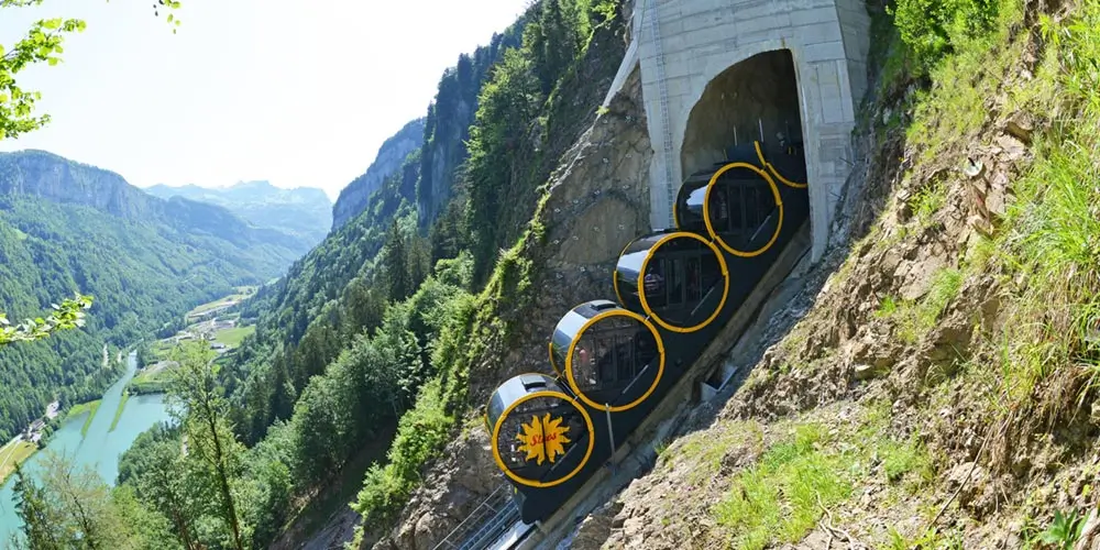 Bergbahn-Eldorado in der Zentralschweiz 5 Bergbahn Stoosbahn Schwyz