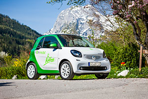 Ladestation für Elektroautos im Alpenraum finden 2 Elektroauto vom Hotel Rehlegg