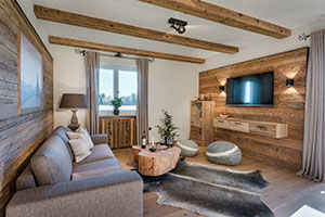 Bauernhofurlaub in Bayern: alles Fake News! 1 Luxuriöse Ferienwohnung mit viel Holz bietet der Hussnhof ©www.guenterstandl.de