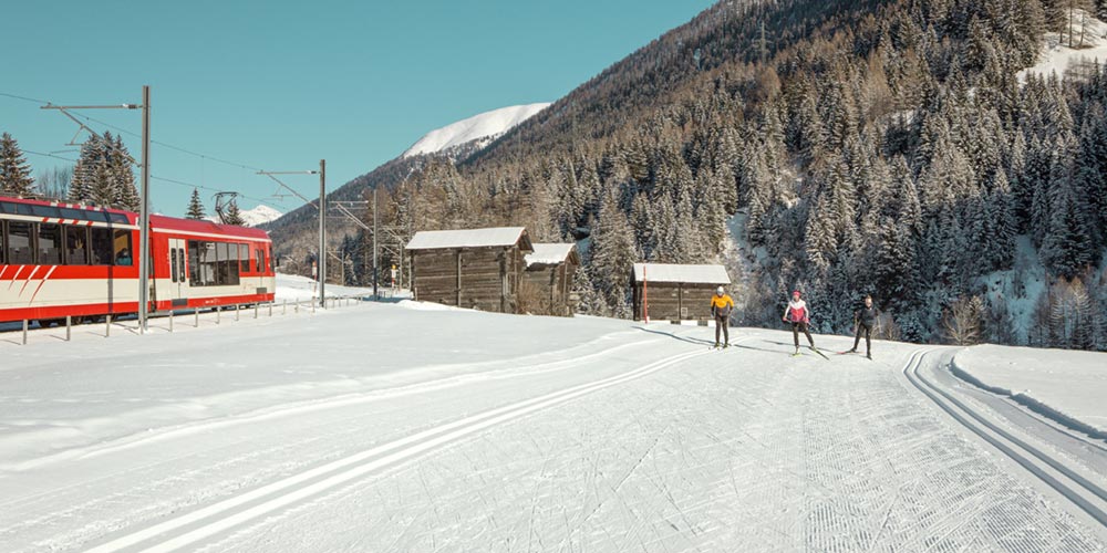 Skiwandern auf dem größten Alpengletscher Anreise Aletsch Skiwandern