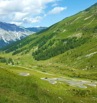 Alpenpässe in der Schweiz Splügen Jottusch