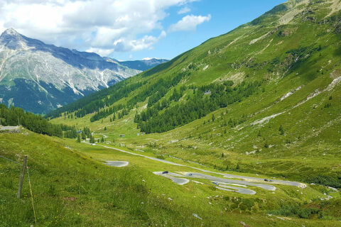 Alpenpässe in der Schweiz Splügen Jottusch
