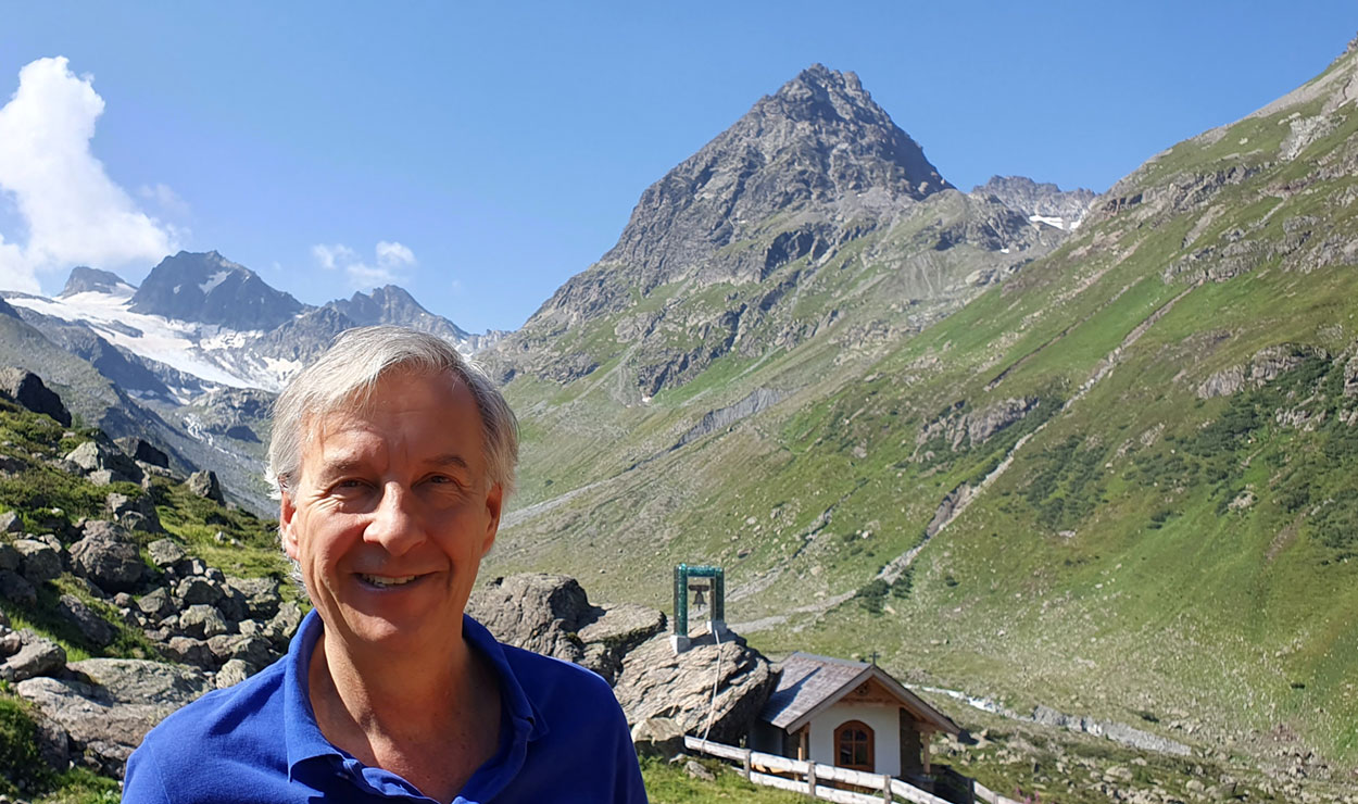 Kann der CEO auch Hütte? 1 Ex-Touristiker Gerhard Walter ist jetzt Chef der Jamtalhütte in Galtür ©Nicola Förg