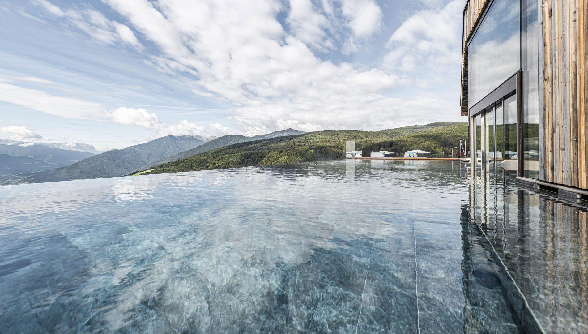 15 Erholungsorte, die Stil und Zeitgeist atmen 11 15 Erholungsorte, die Stil und Zeitgeist atmen 10 1250 Ambet Hannes niederkofler Erholungsort