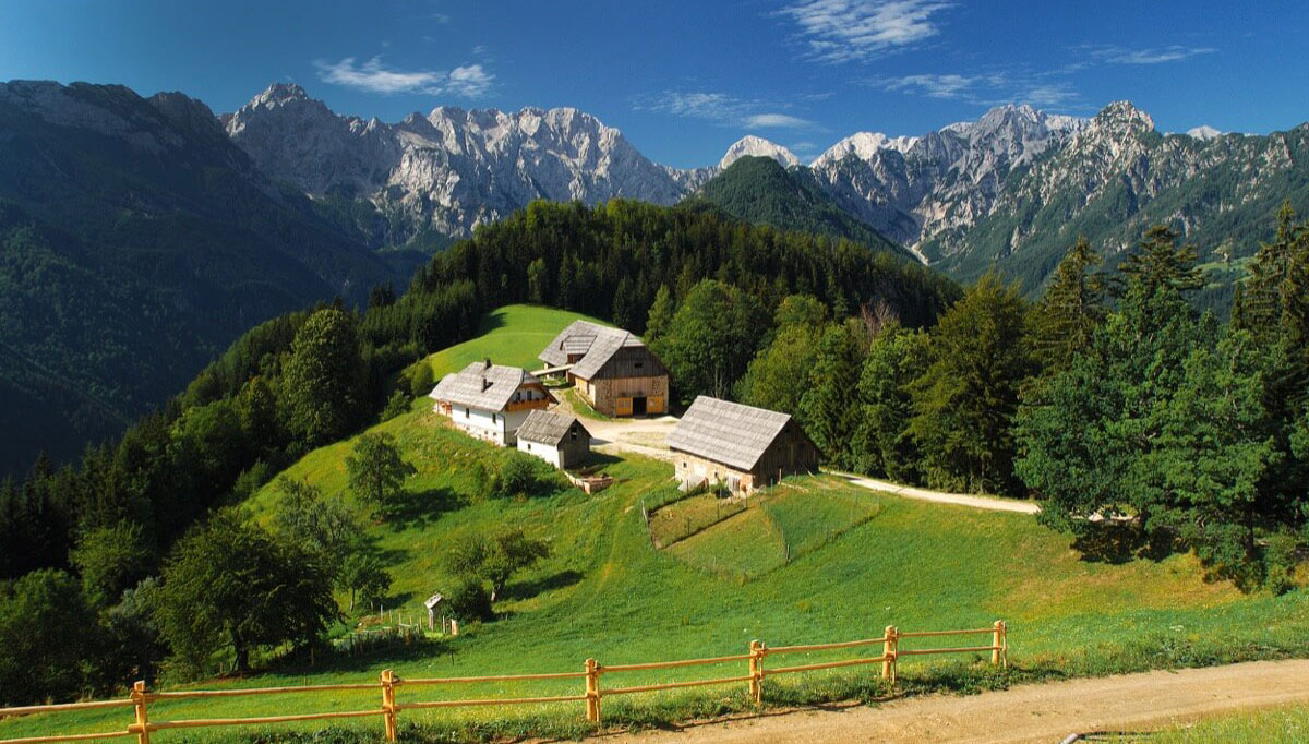 Top 10 Fotostopps in den Westalpen 11 Die Logar-Alm liegt am Rande der Steiner und Sanntaler Alpen