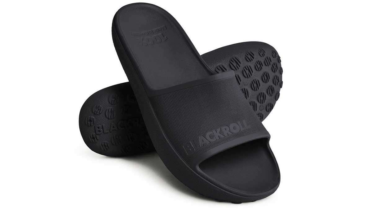 6 Outdoor-Schuhe im Camp-Test 7 Pechschwarze Schlappen von Blackroll