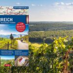 Österreichtouren für alle Sinne 3 Cover des Reiseführers mit Österreichtouren auf einem Bild über Weinbergen